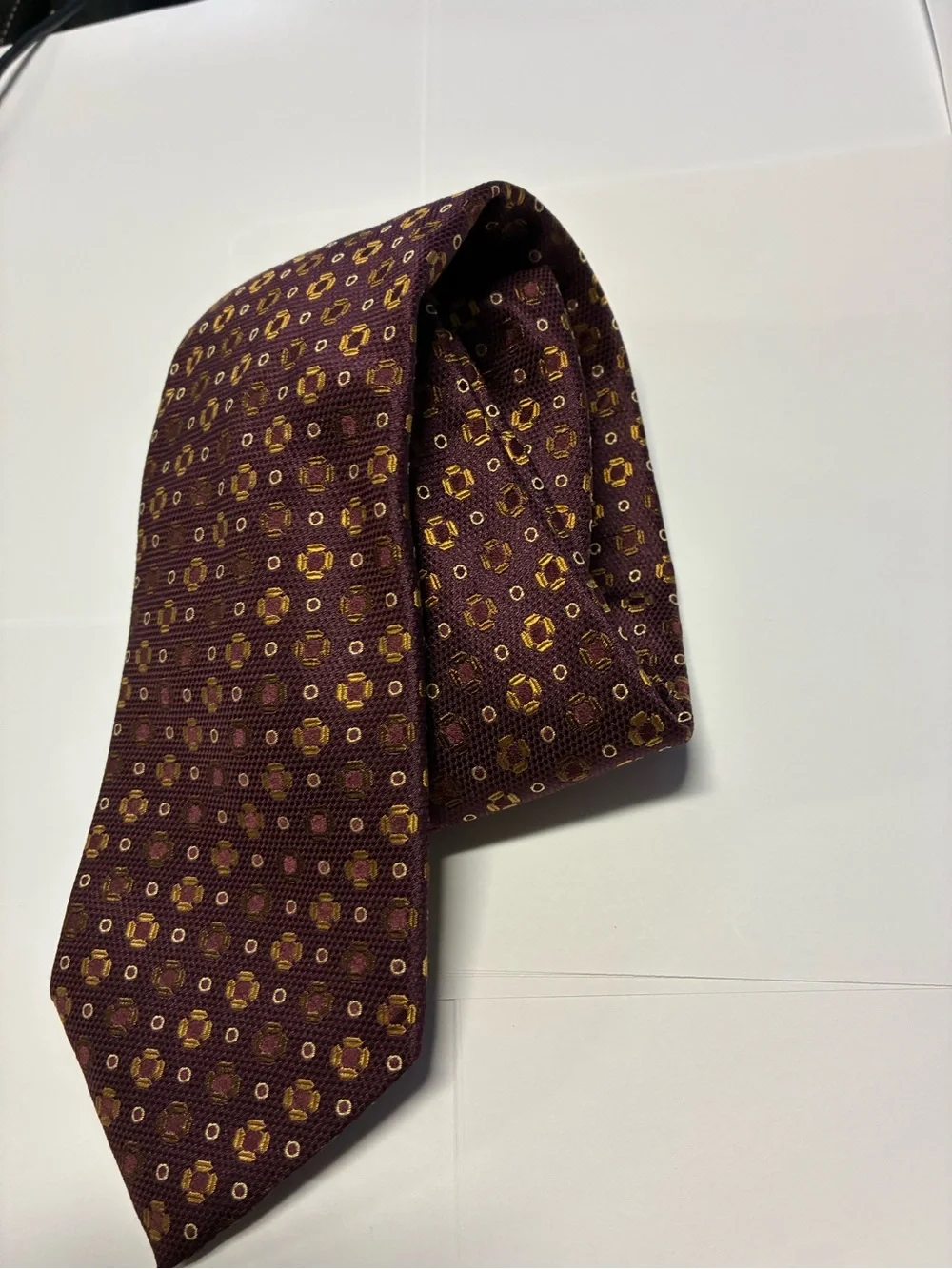 Canali Burgundy Tie with Gold Geometric Motif
